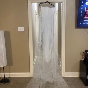Cathedral length veil